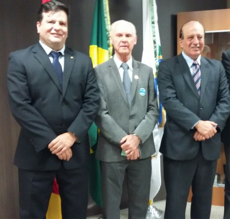 Prefeito Andres em encontro com João Augusto e Cajar Nardes